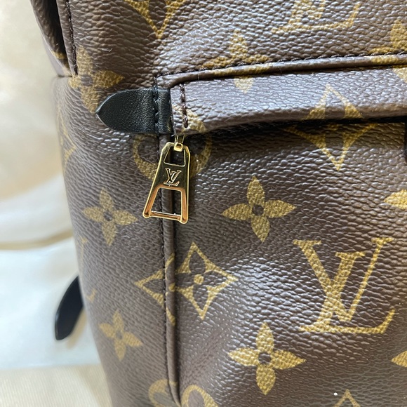 ❌SOLD❌💯Authentic Louis Vuitton Palm Springs PM - Picture 5 of 17